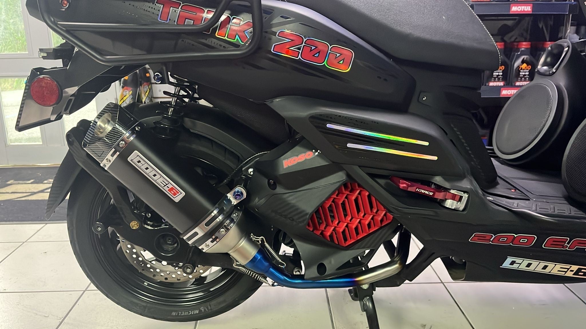 CODE-6 EXHAUST FULL SYSTEM 1GEN TANK 200 EFI / MAXUMA/ CARBON ARMOR / SUPERMATCH
CABON/CARBON