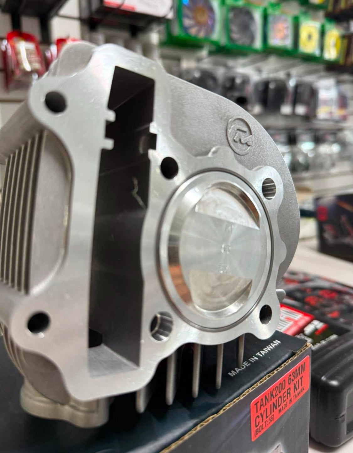 Cylinder kit 63mm Tank 200 EFI