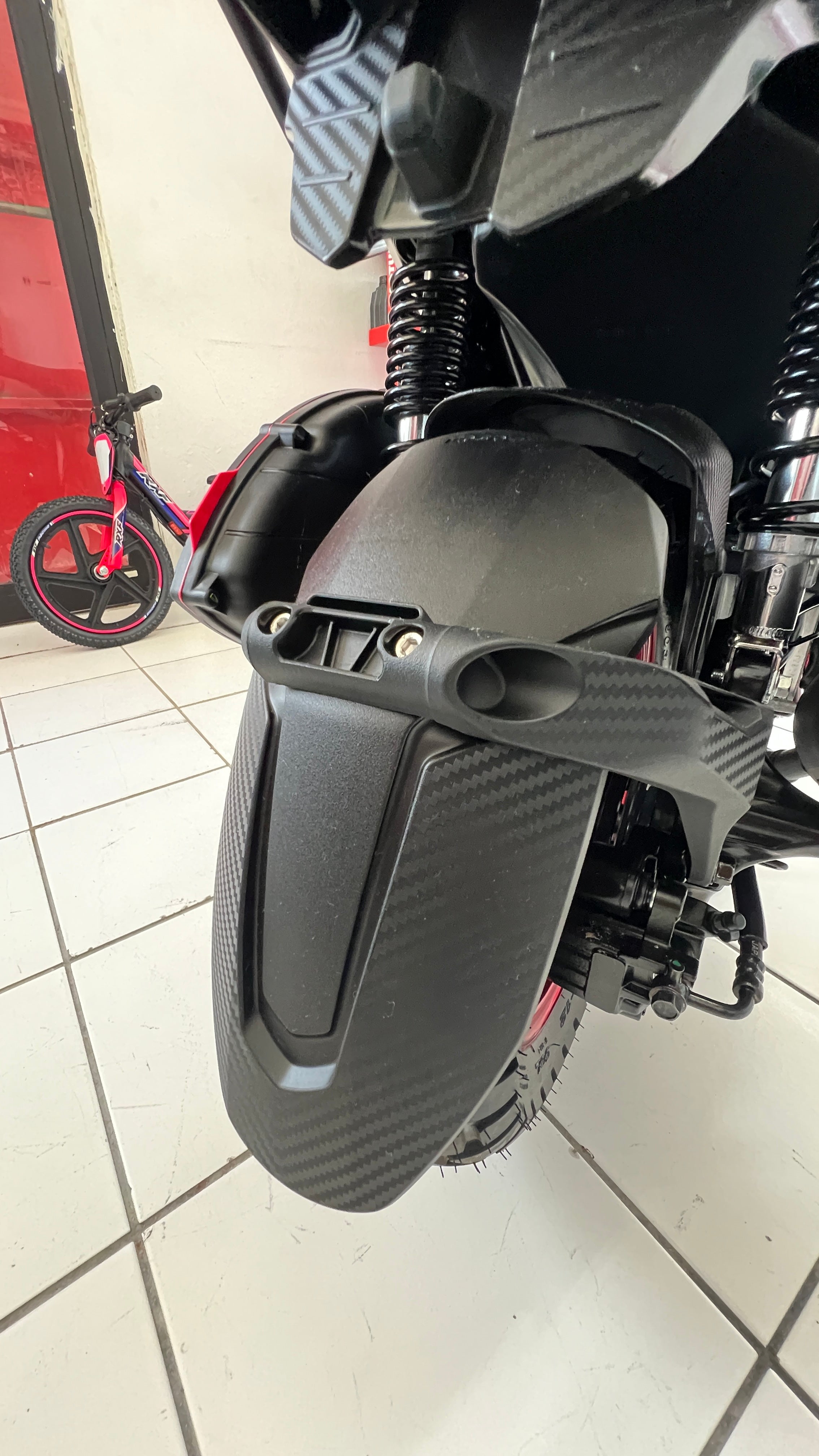 Yamaha Zuma 125  Koso Rear Fender Low.  TANK 200 EFI / MAXUMA/ CARBON ARMOR / SUPERMATCH