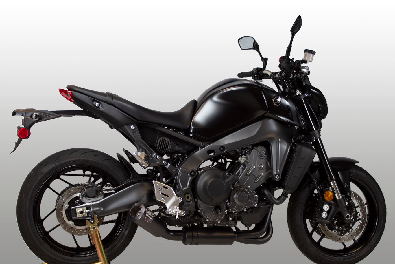 ESCAPE YAMAHA MT09