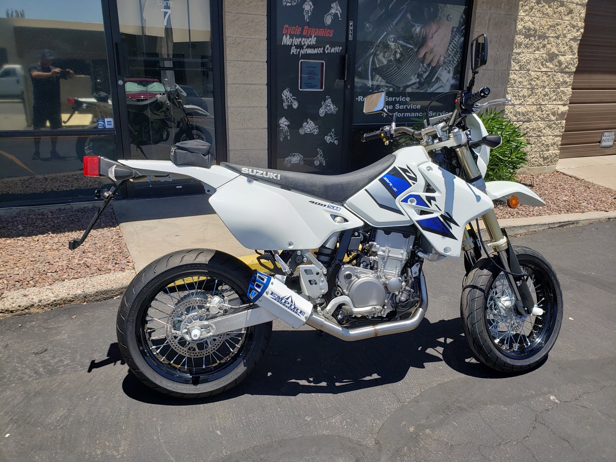 Escape Empire del tubo de arrastre Drz400