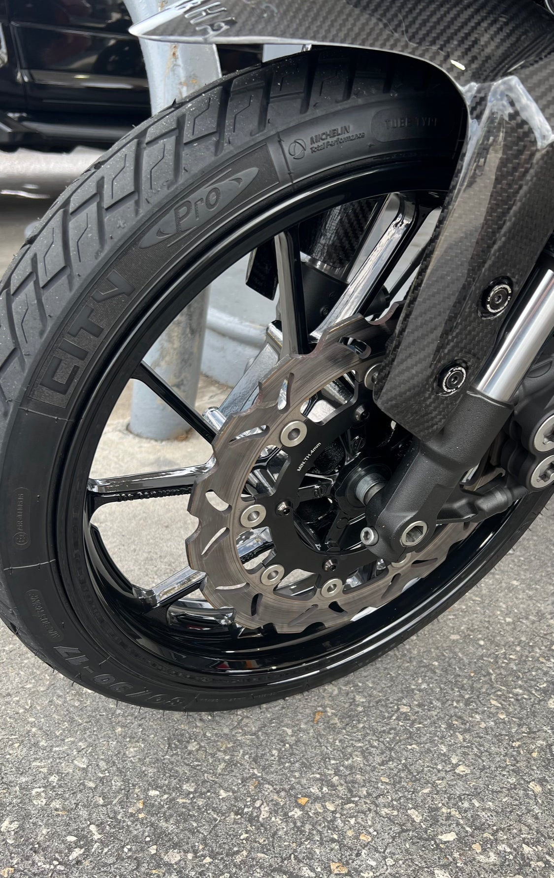 Neumático mitchelin 80/90-17